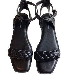 Time and Tru Memory Foam Sandal Flats Braided Toe Strap Black Sz 6 #249C
